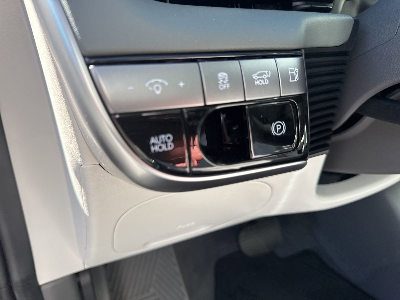 Used 2026 Hyundai Ioniq 5 Limited AWD/4WD image 19