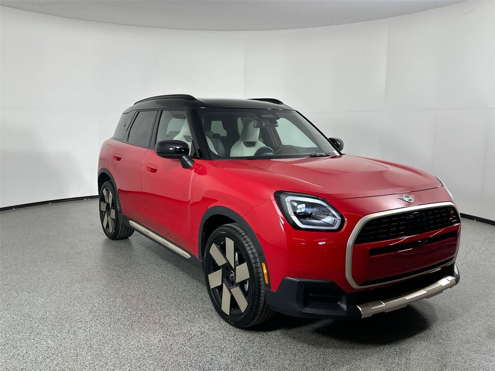 Used 2025 MINI Cooper Countryman S w/ Comfort Package Max AWD/4WD image 3