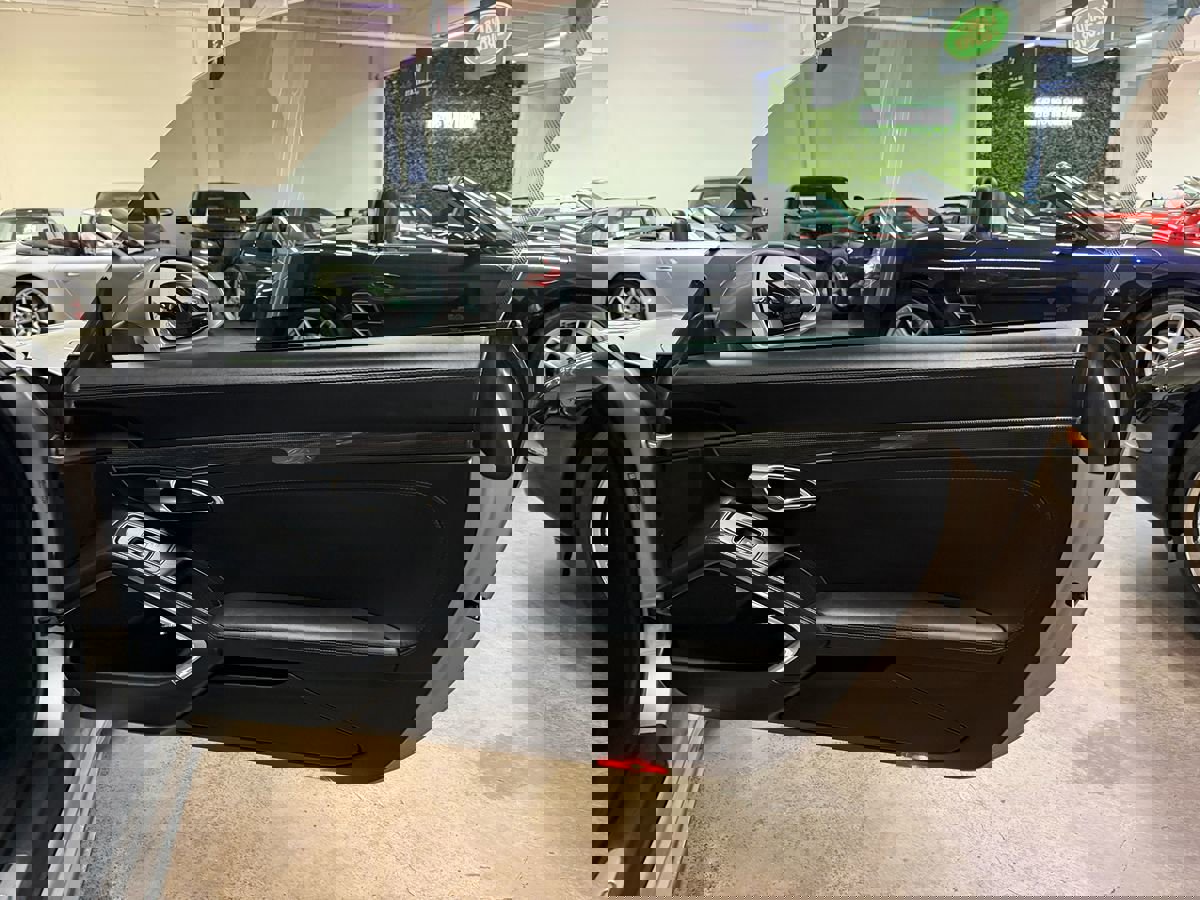 Used 2014 Porsche 911 Turbo image 12