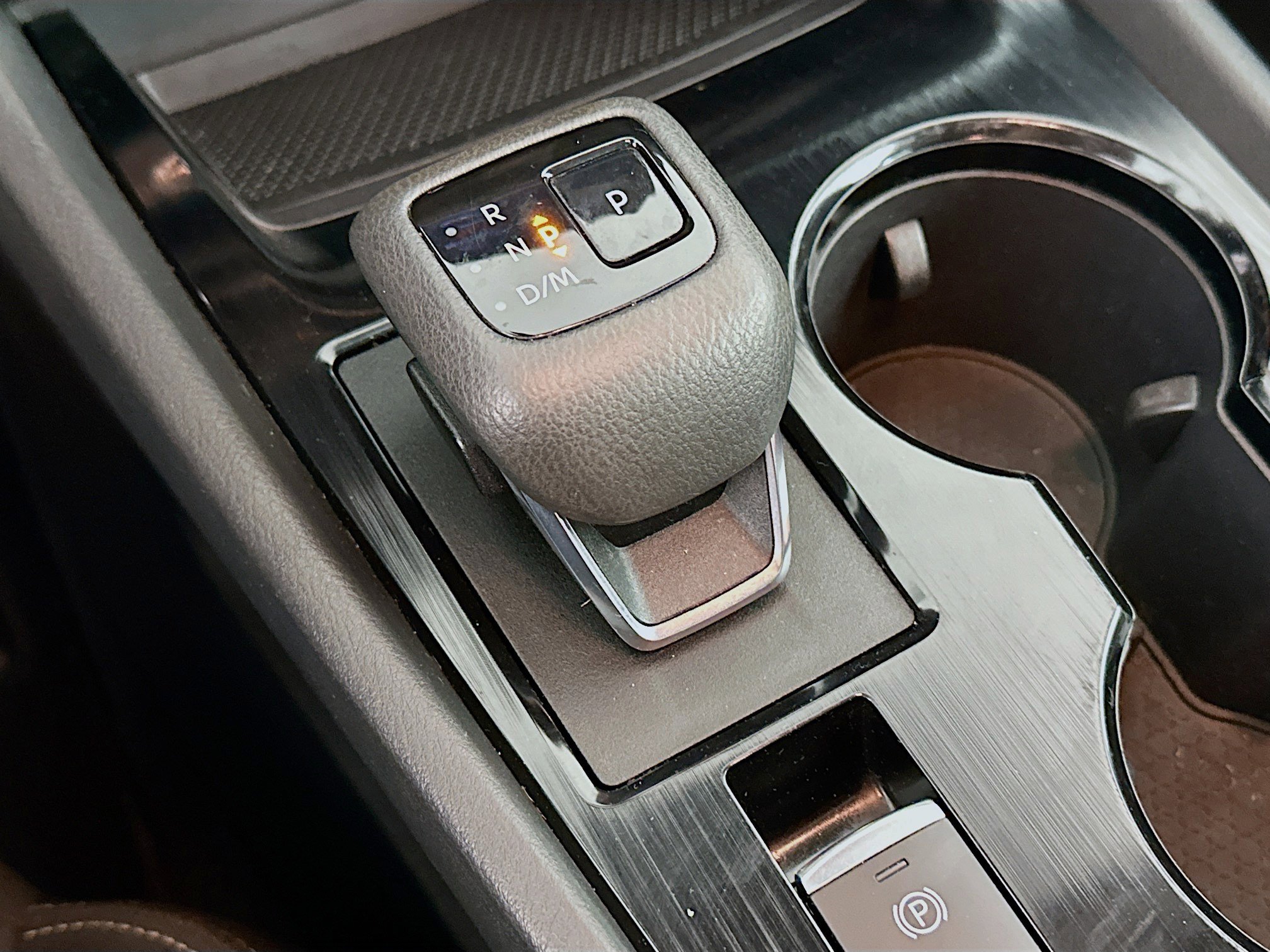 Used 2023 Nissan Rogue S AWD/4WD image 24