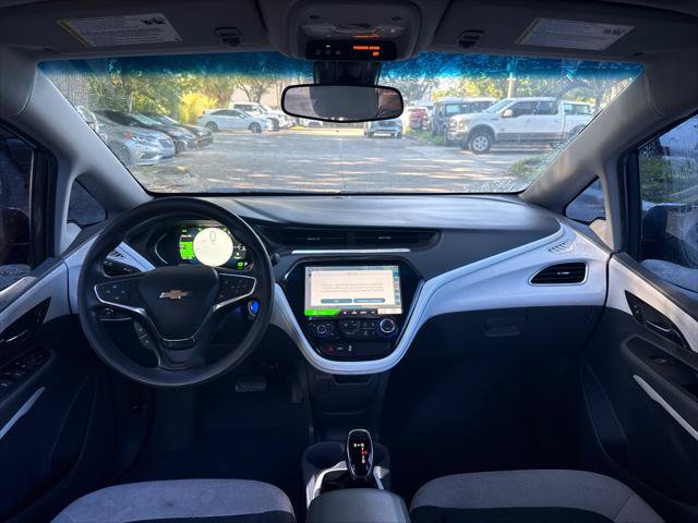 Used 2020 Chevrolet Bolt LT FWD image 28