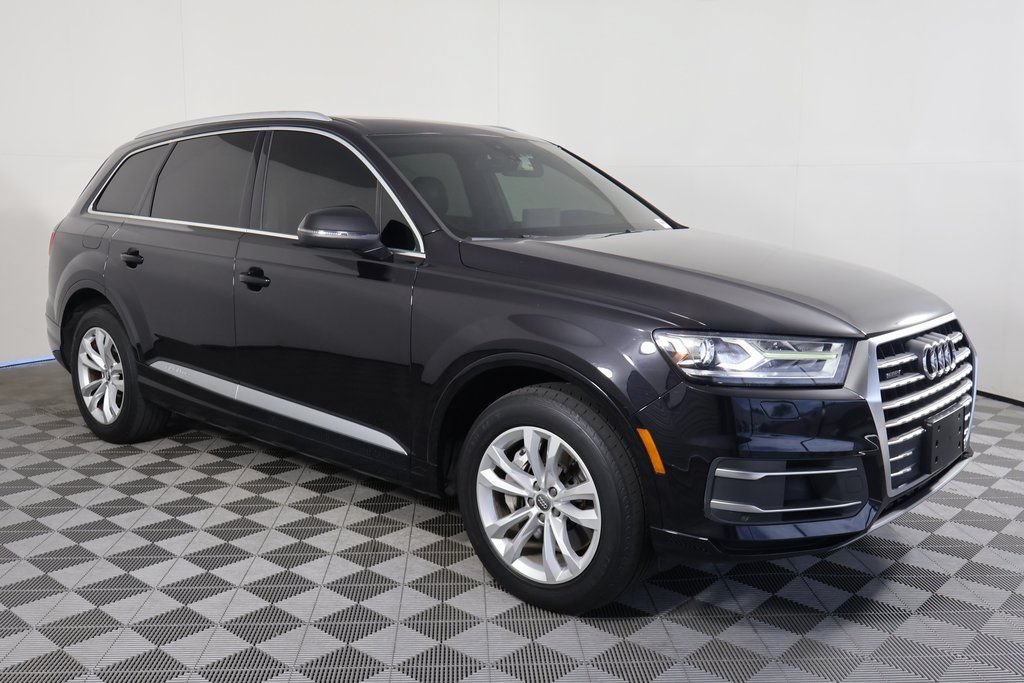 Used 2019 Audi Q7 3.0T Premium w/ Convenience Package AWD/4WD image 3