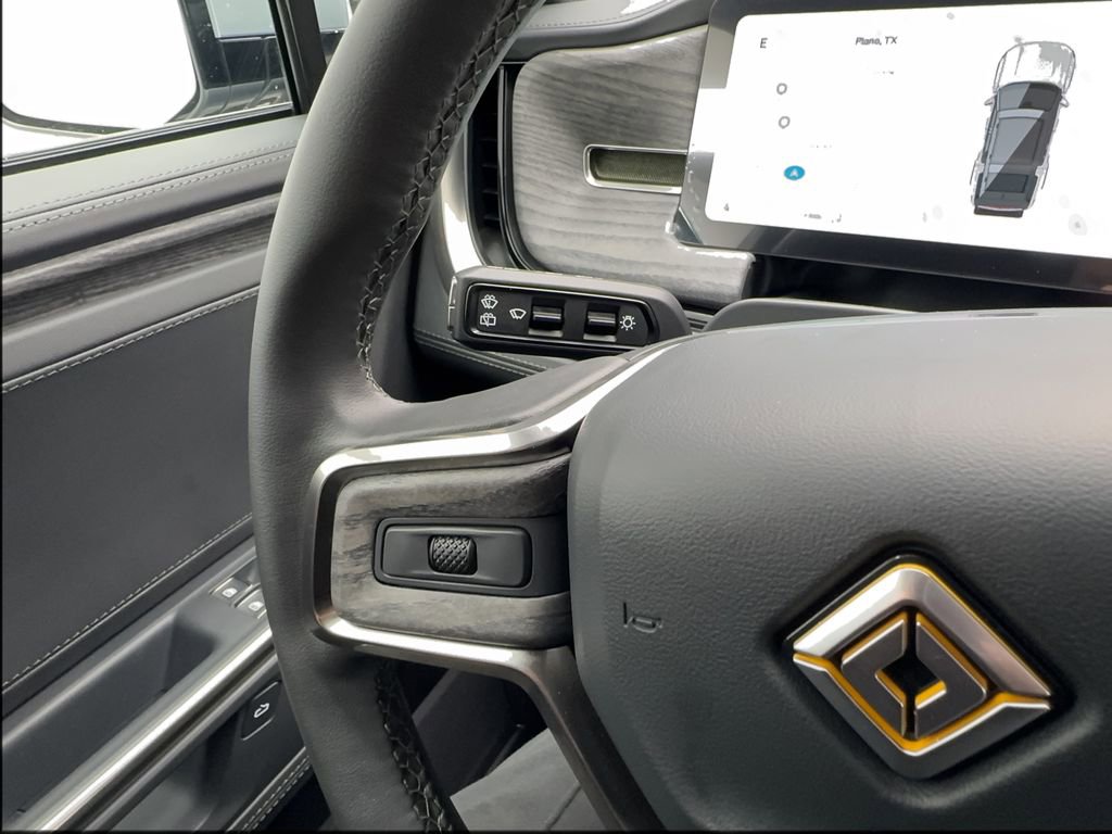 Used 2026 Rivian R1S Adventure image 41