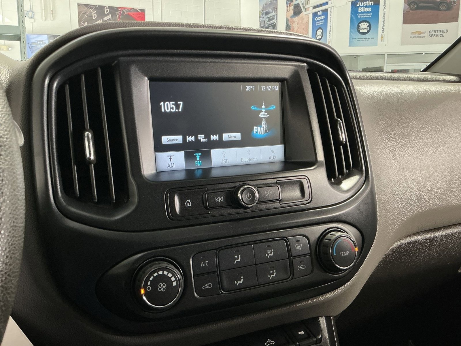 Used 2018 Chevrolet Colorado W/T w/ WT Convenience Package image 26