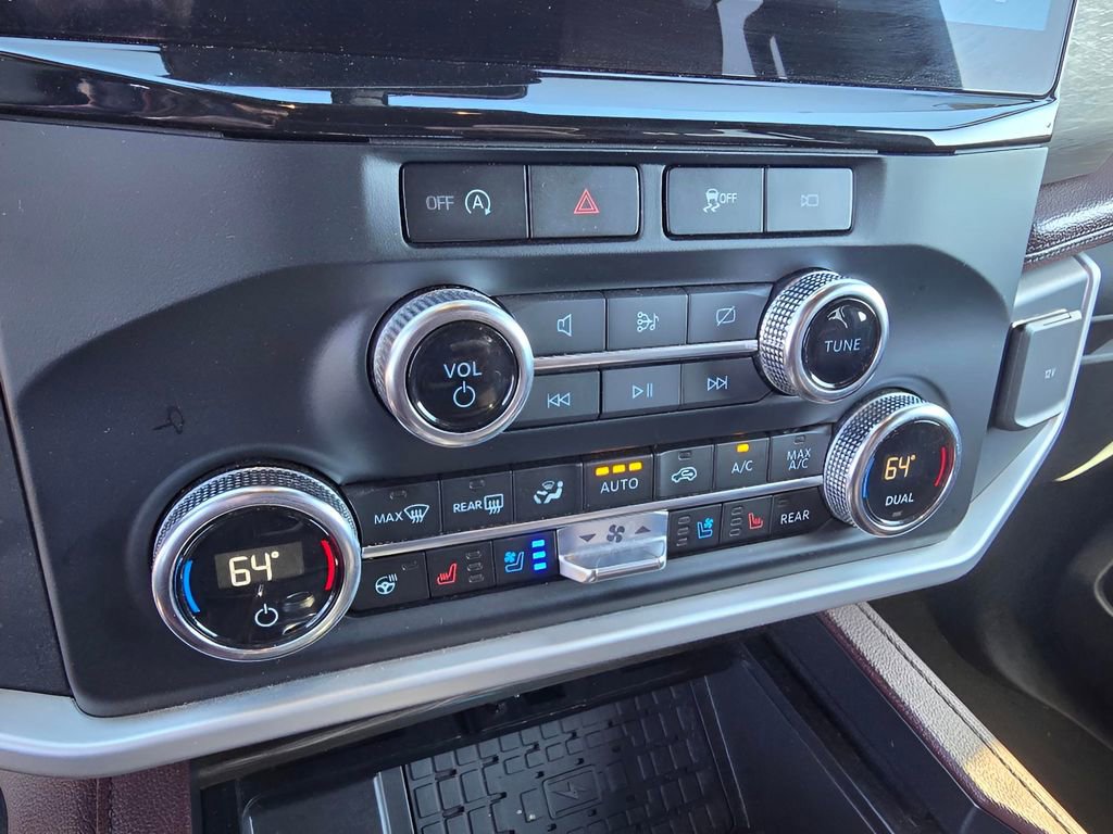 Used 2024 Ford Expedition Max Limited image 21