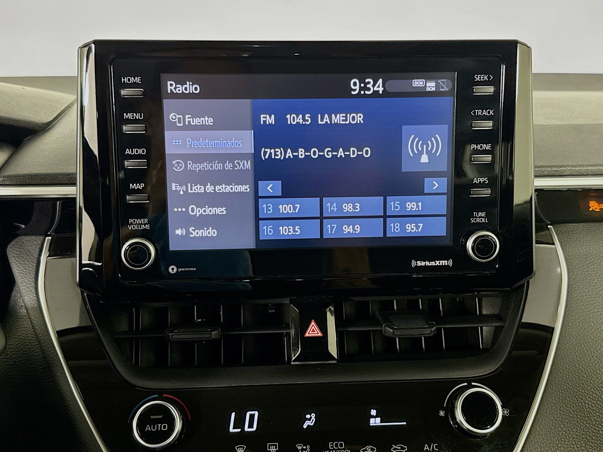 Used 2022 Toyota Corolla LE FWD image 17