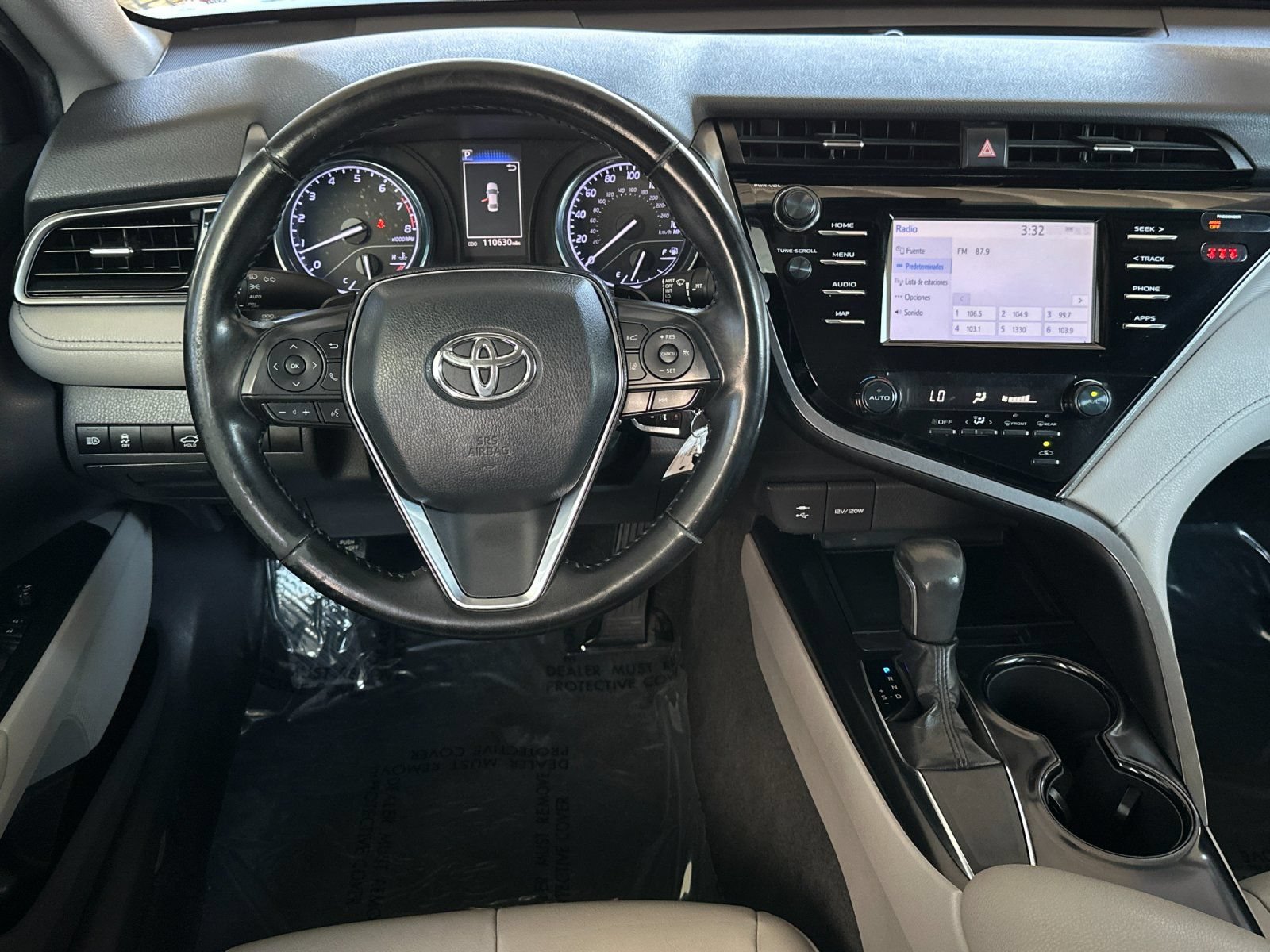 Used 2019 Toyota Camry SE FWD image 13