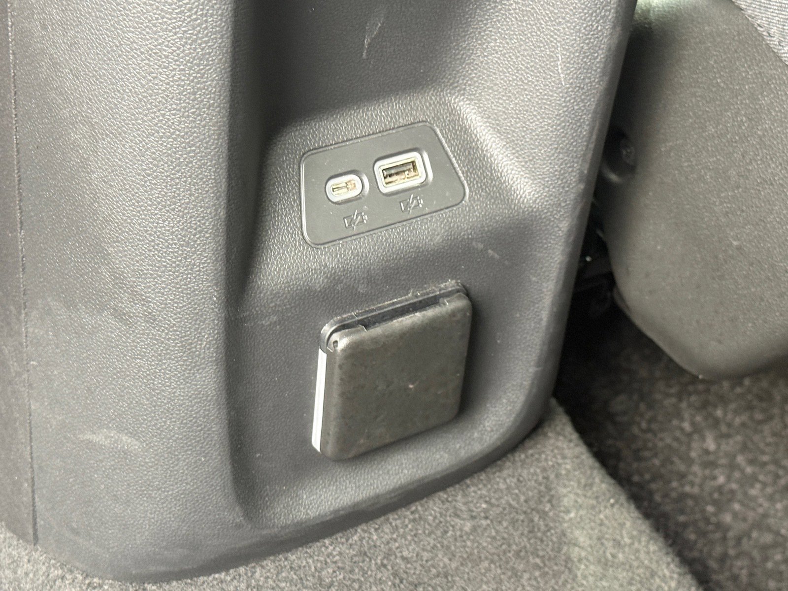 Used 2023 Buick Envision Avenir image 28