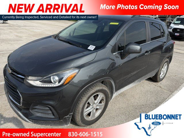 Used 2018 Chevrolet Trax LT w/ LT Convenience Package FWD image 1