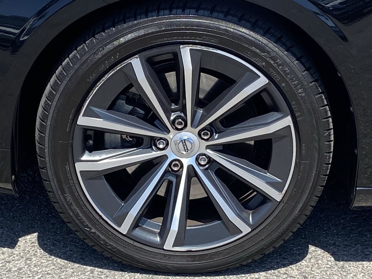 Used 2021 Volvo S60 T5 Momentum FWD image 8