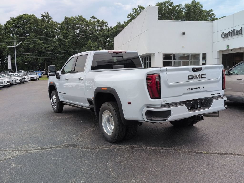 New 2026 GMC Sierra 3500 Denali Ultimate w/ LPO, Black Badging Package AWD/4WD image 7