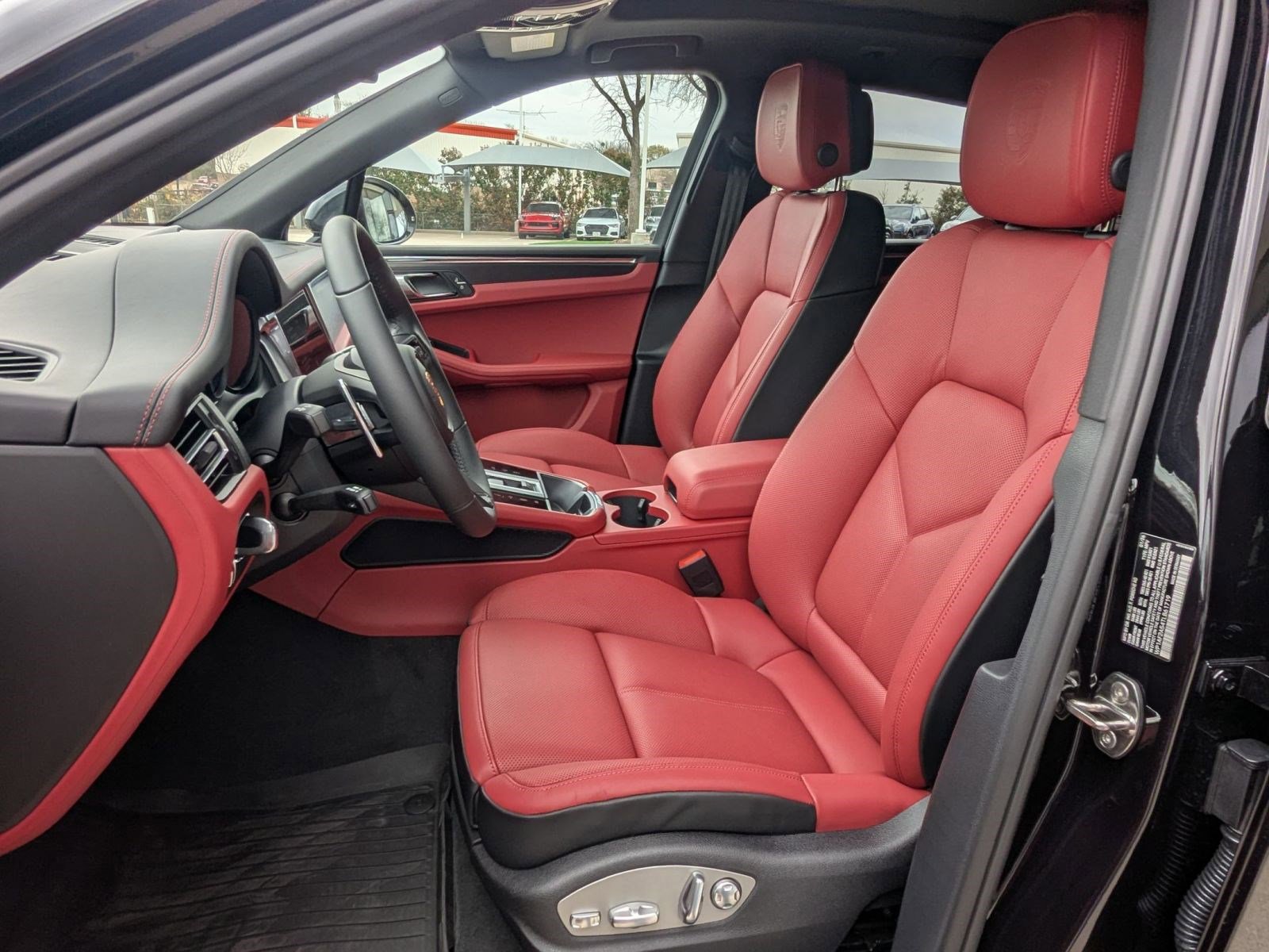 New 2026 Porsche Macan GTS AWD/4WD image 5