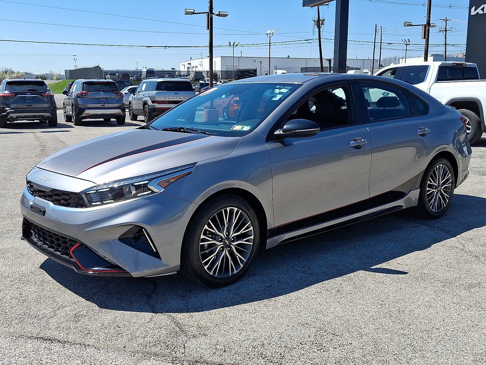 Used 2023 Kia Forte GT-Line video 3