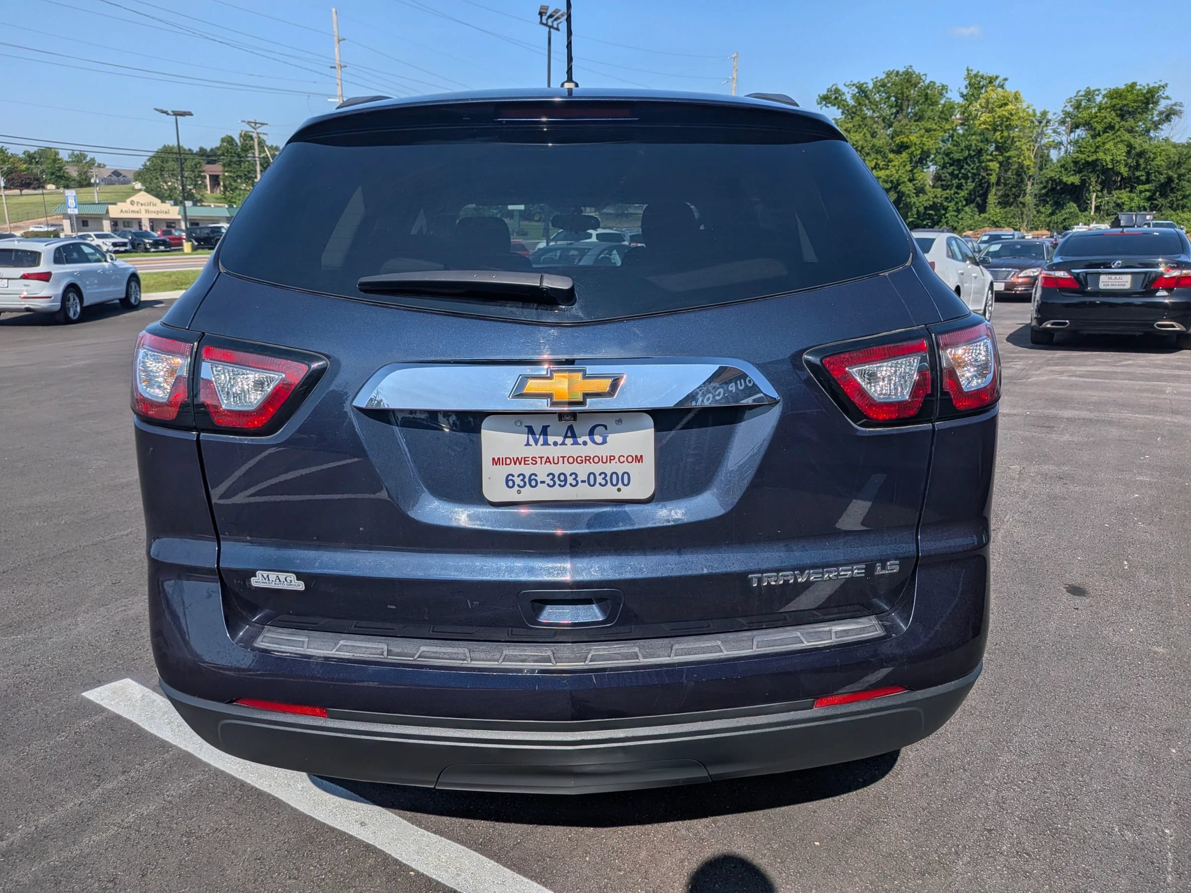 Used 2015 Chevrolet Traverse LS FWD image 5