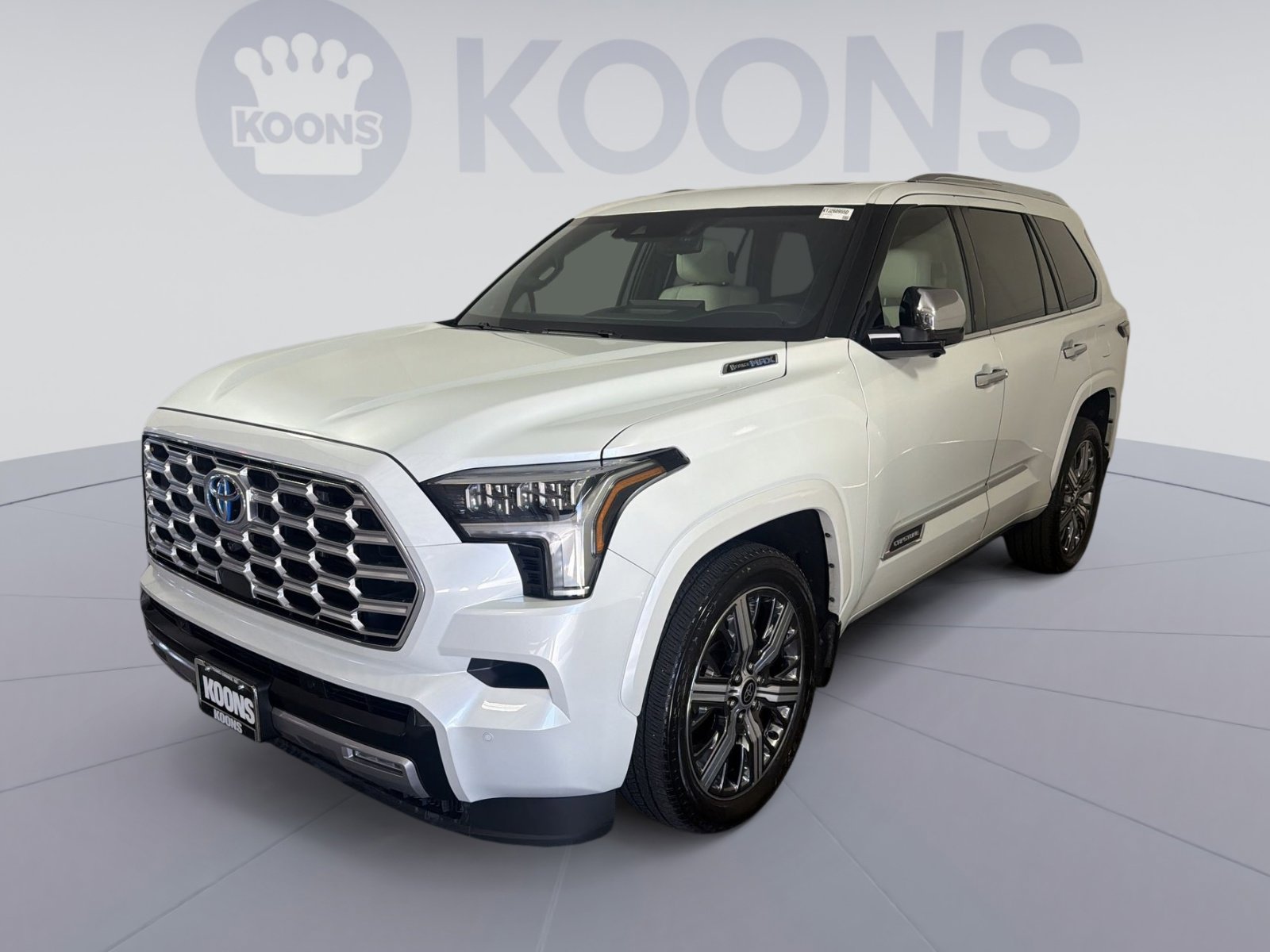 Used 2023 Toyota Sequoia Capstone image 1