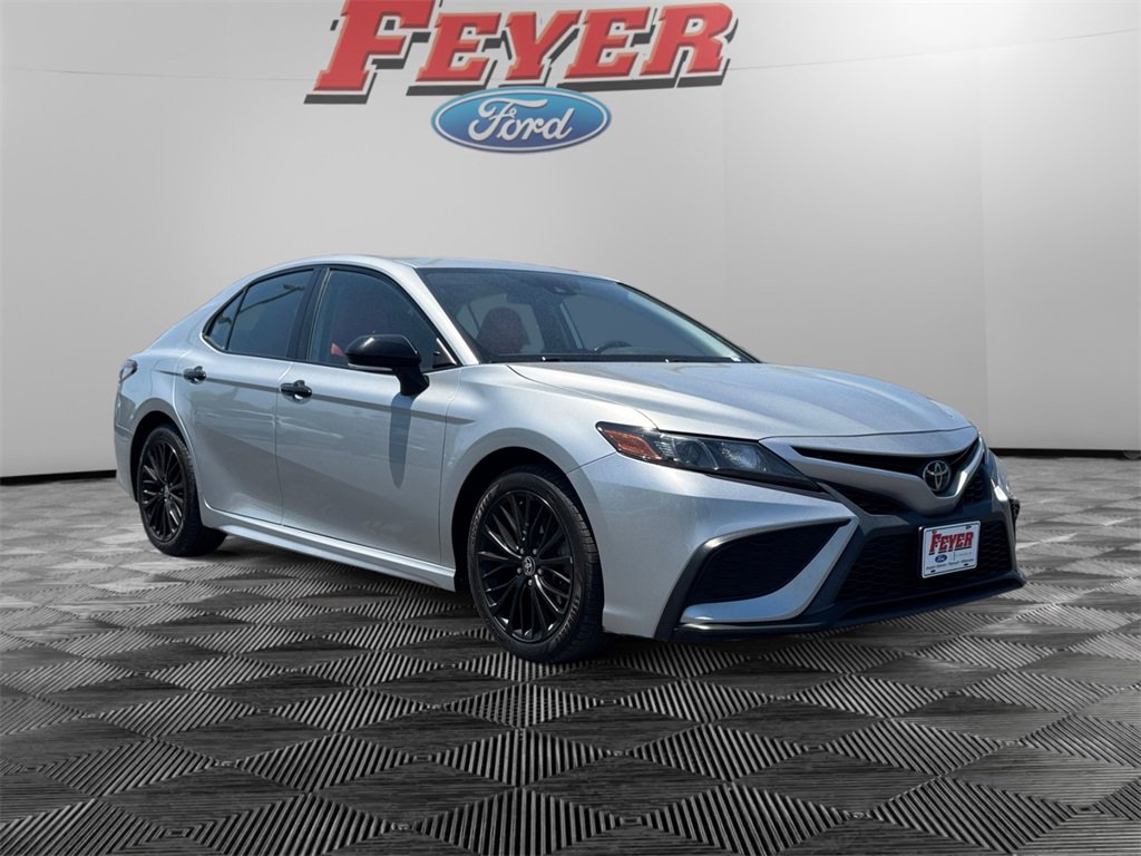 Used 2022 Toyota Camry SE image 7