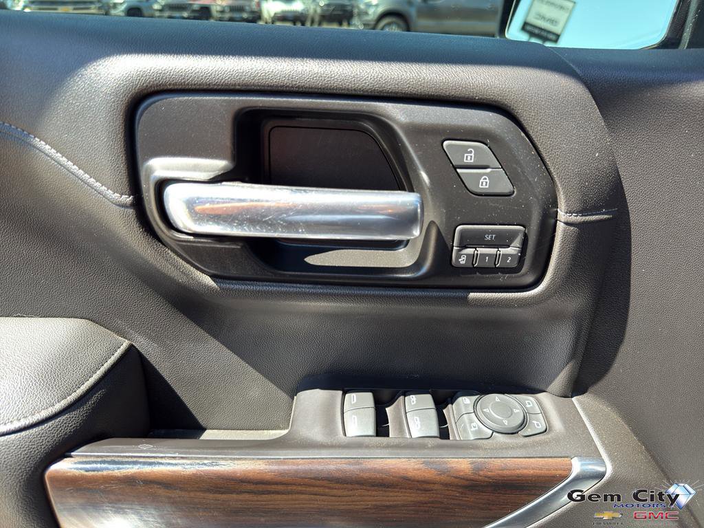 Used 2019 GMC Sierra 1500 SLT w/ SLT Premium Plus Package image 28