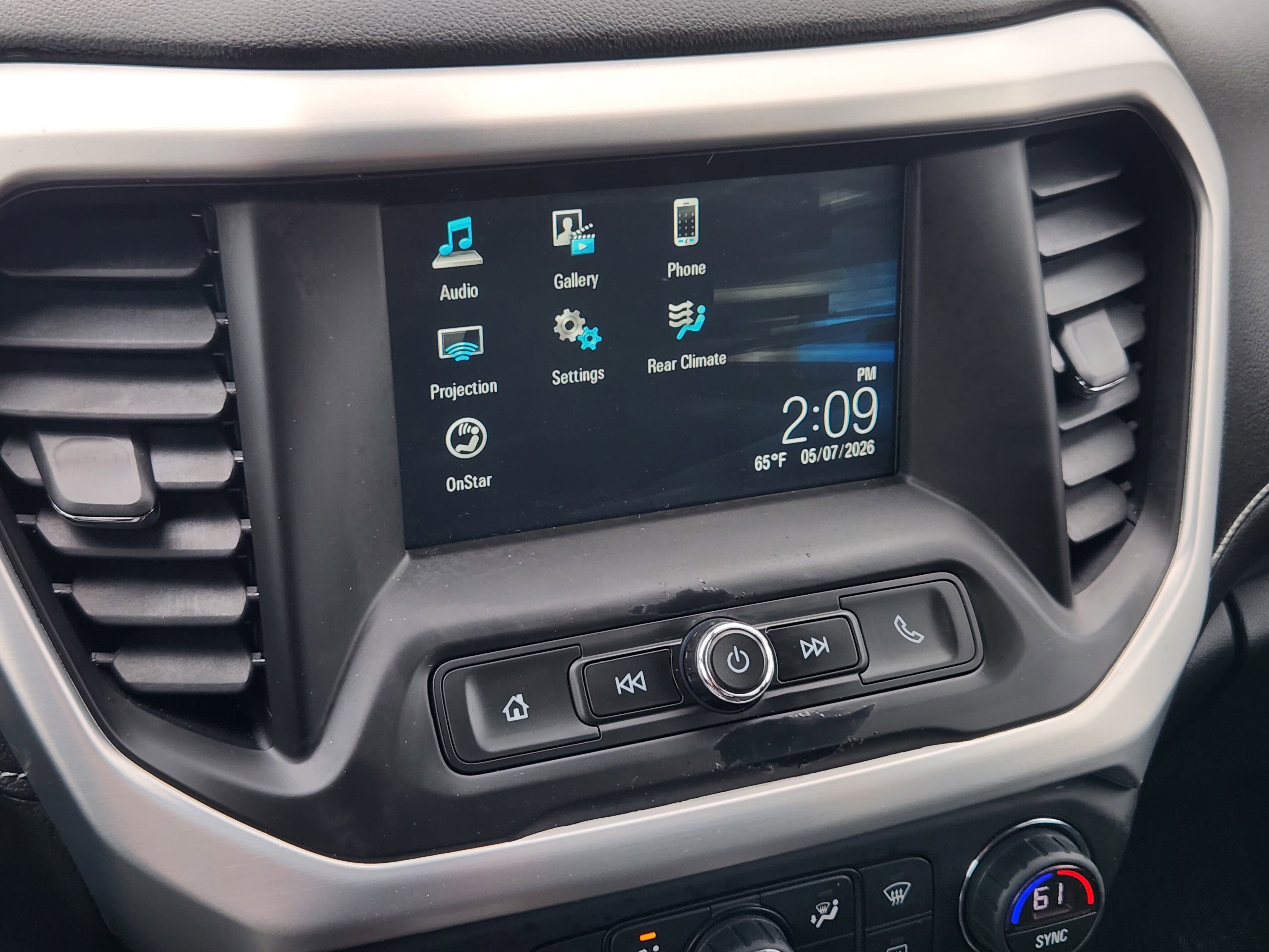 Used 2018 GMC Acadia SLE w/ Driver Alert Package I FWD image 17