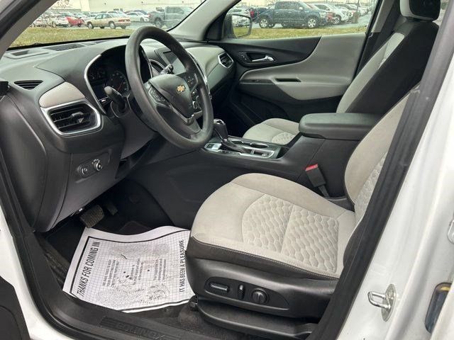 Used 2020 Chevrolet Equinox LS w/ LS Convenience Package image 11