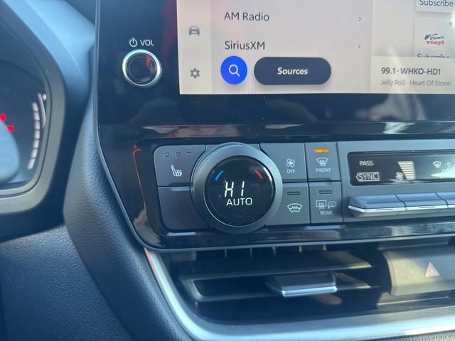 Used 2025 Toyota Grand Highlander AWD image 22