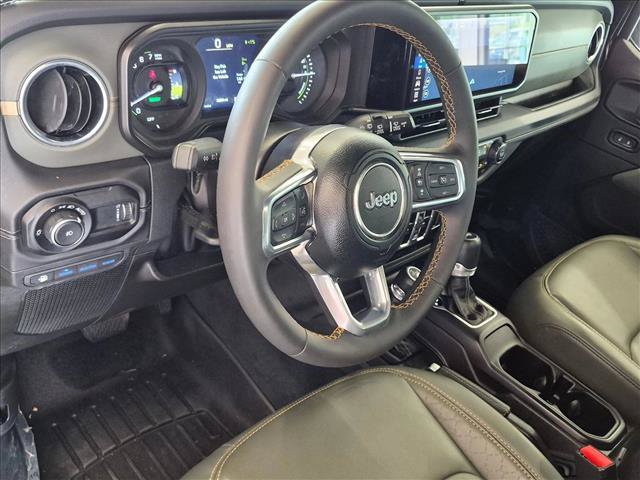 Used 2024 Jeep Wrangler High Altitude AWD/4WD image 10