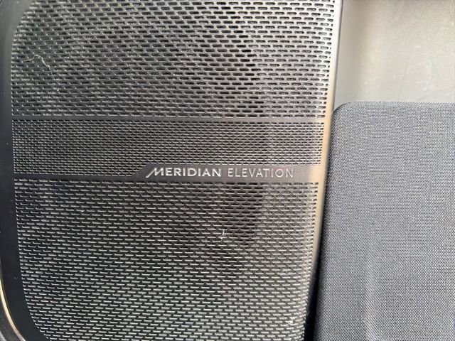 Used 2022 Rivian R1S Launch Edition image 17