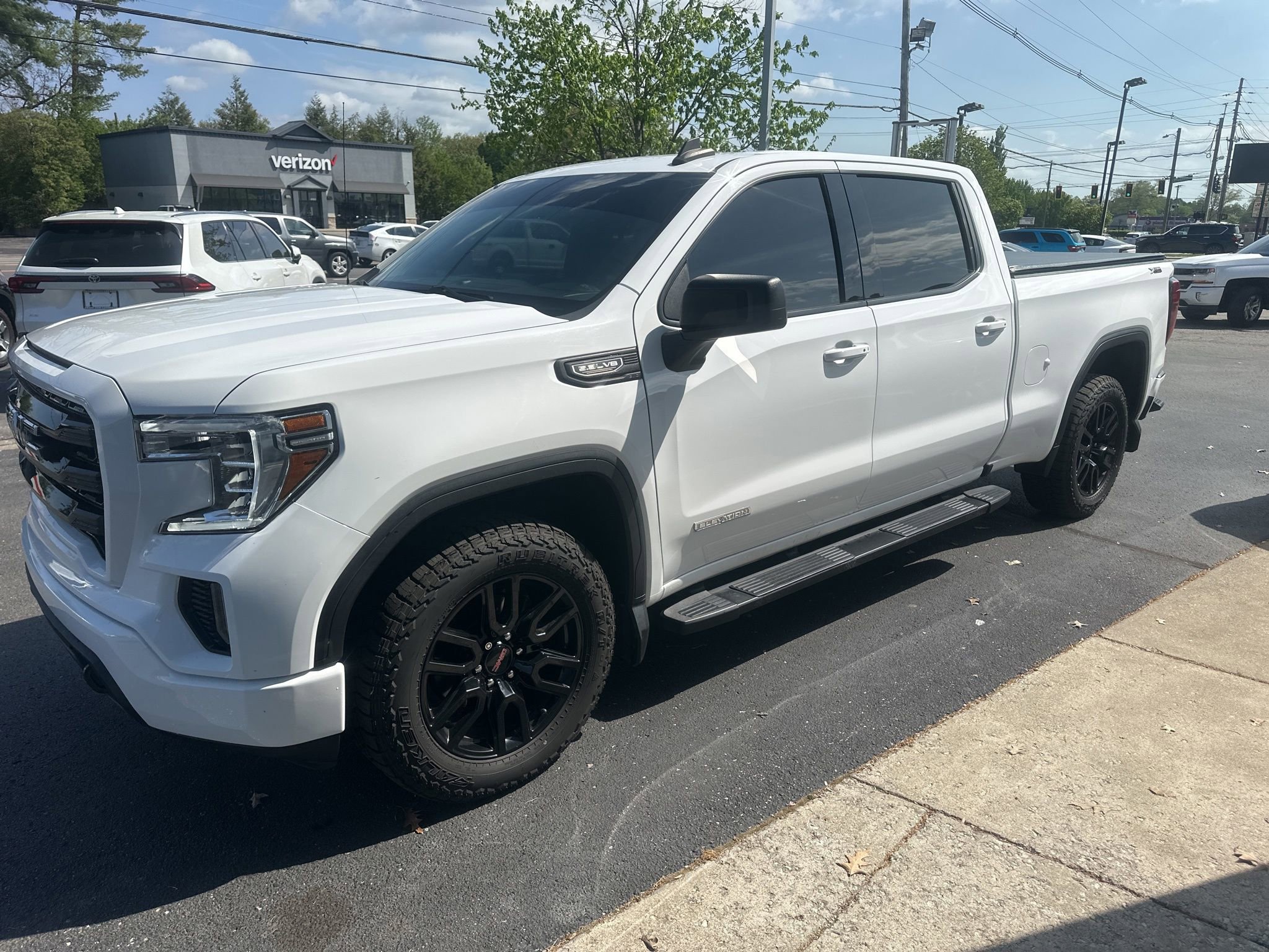 Used 2021 GMC Sierra 1500 Elevation w/ X31 Off-Road Package AWD/4WD image 6