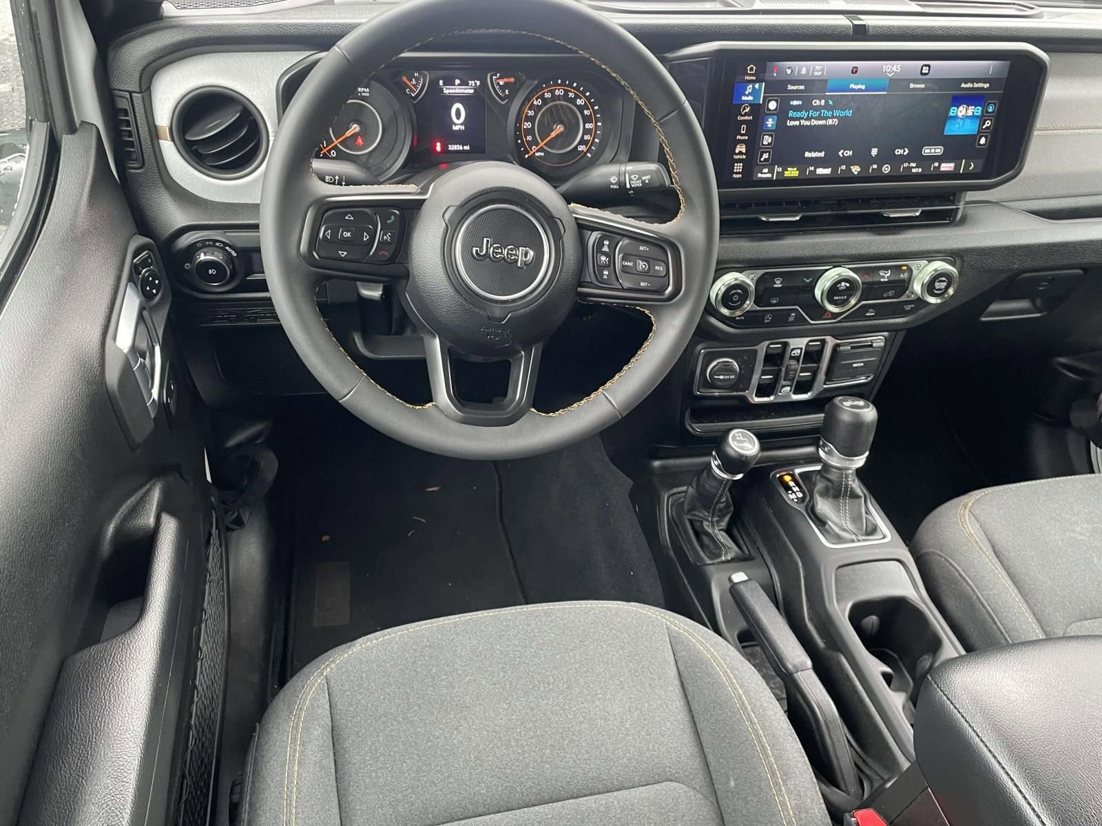 Used 2024 Jeep Wrangler Unlimited Sport AWD/4WD image 29