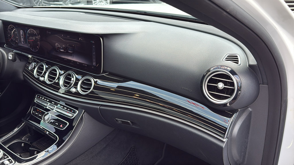 Used 2020 Mercedes-Benz E 350 Sedan image 12