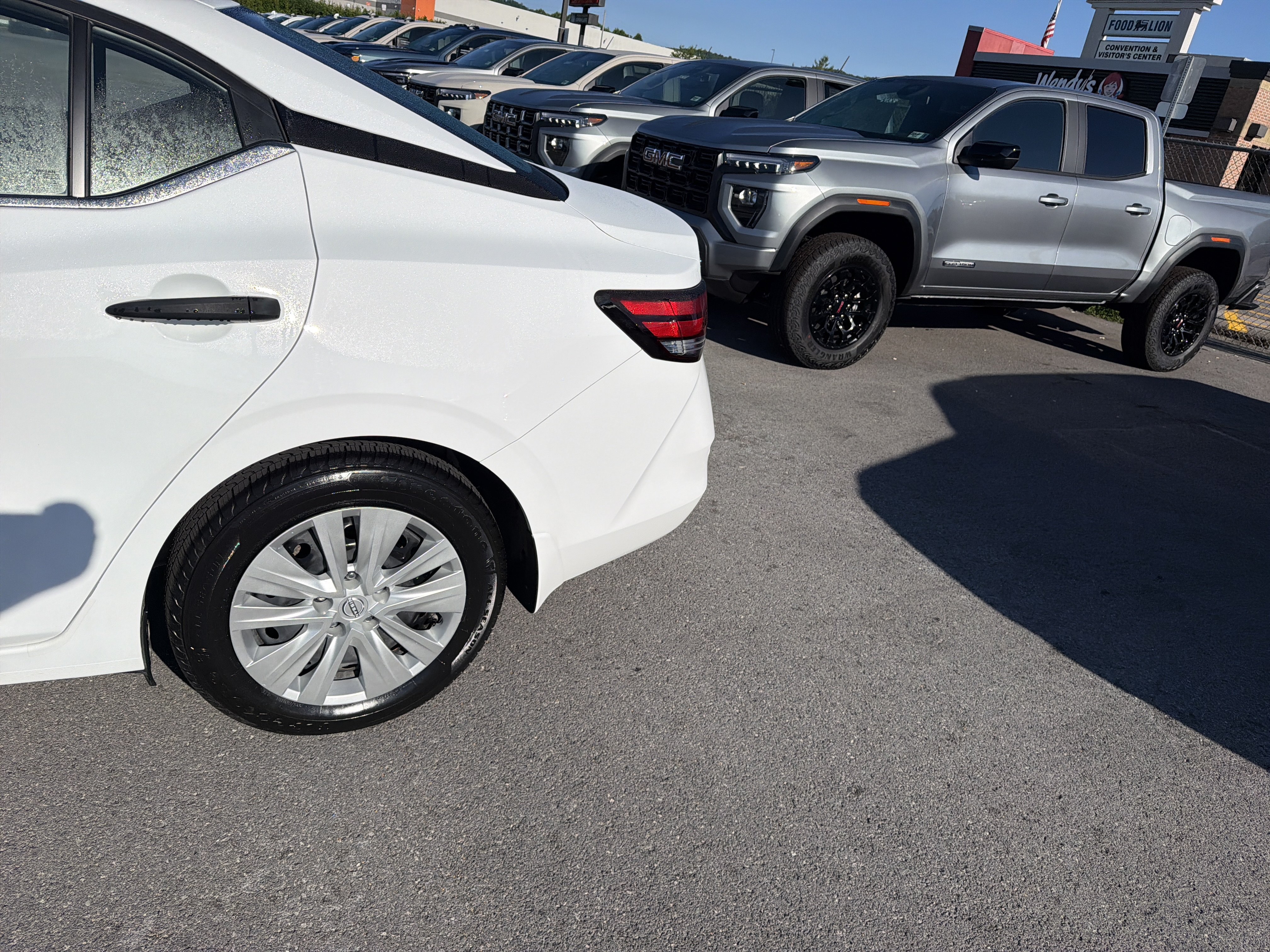 Used 2024 Nissan Sentra S FWD image 9