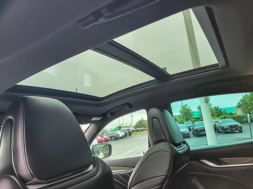 Used 2021 Maserati Levante S GranSport image 12