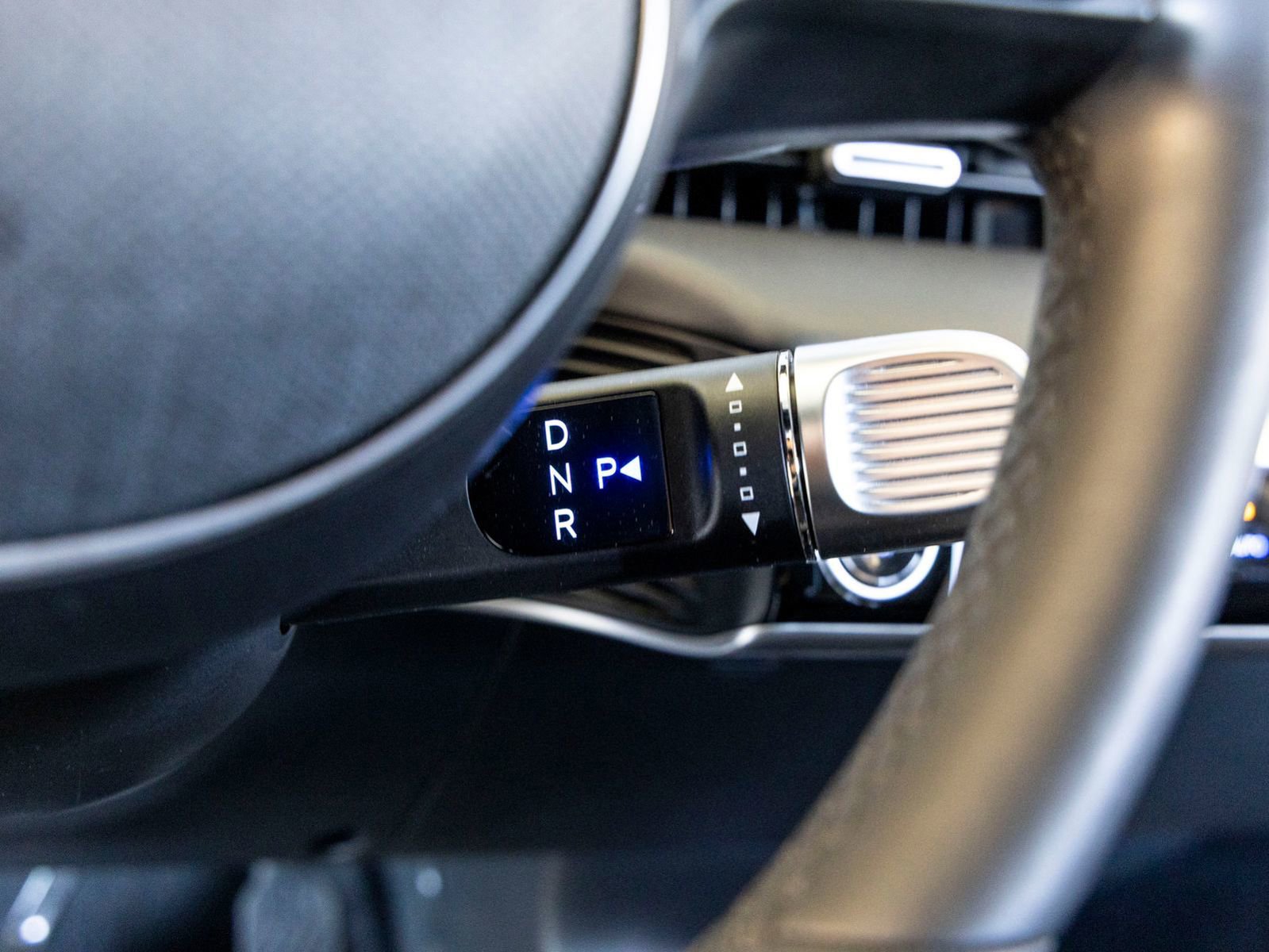 Used 2023 Hyundai Ioniq 5 Limited AWD/4WD image 18