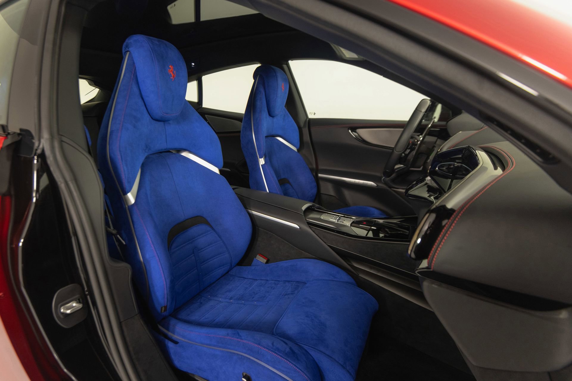 Used 2025 Ferrari Purosangue image 15