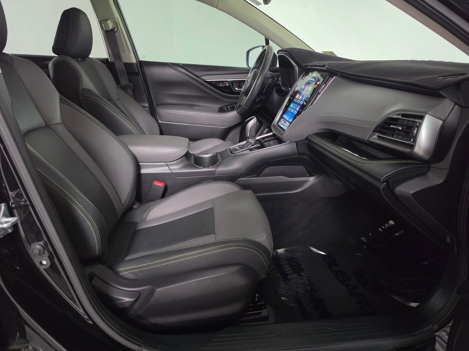 Certified 2025 Subaru Outback Onyx Edition AWD/4WD image 22