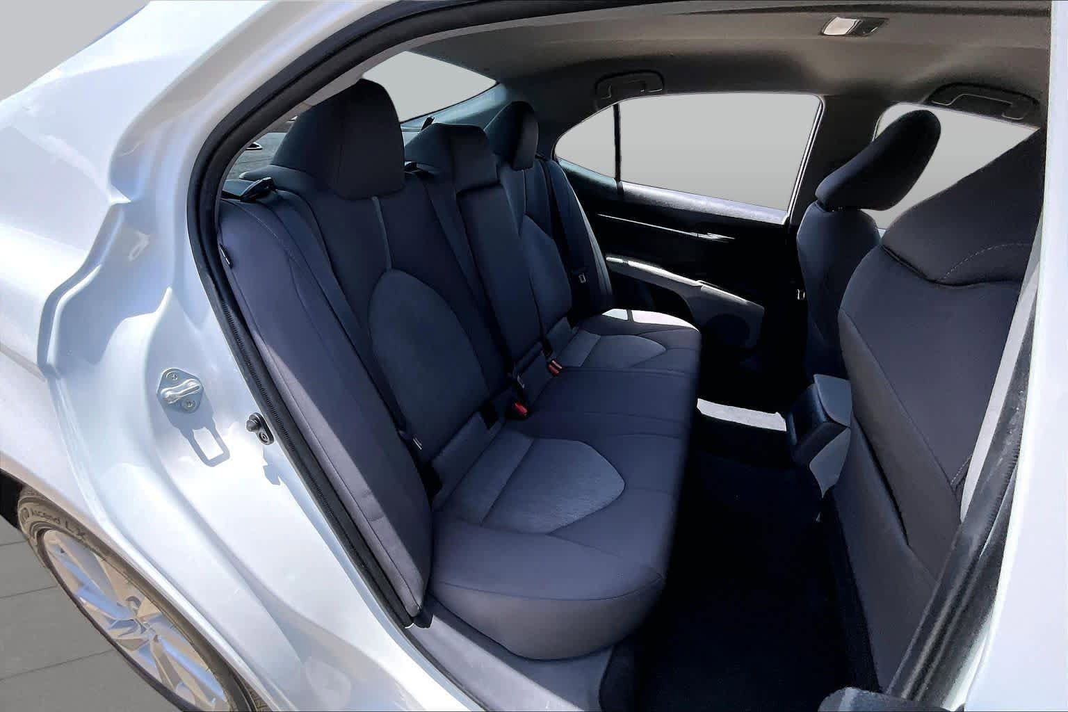 Used 2022 Toyota Camry LE FWD image 20