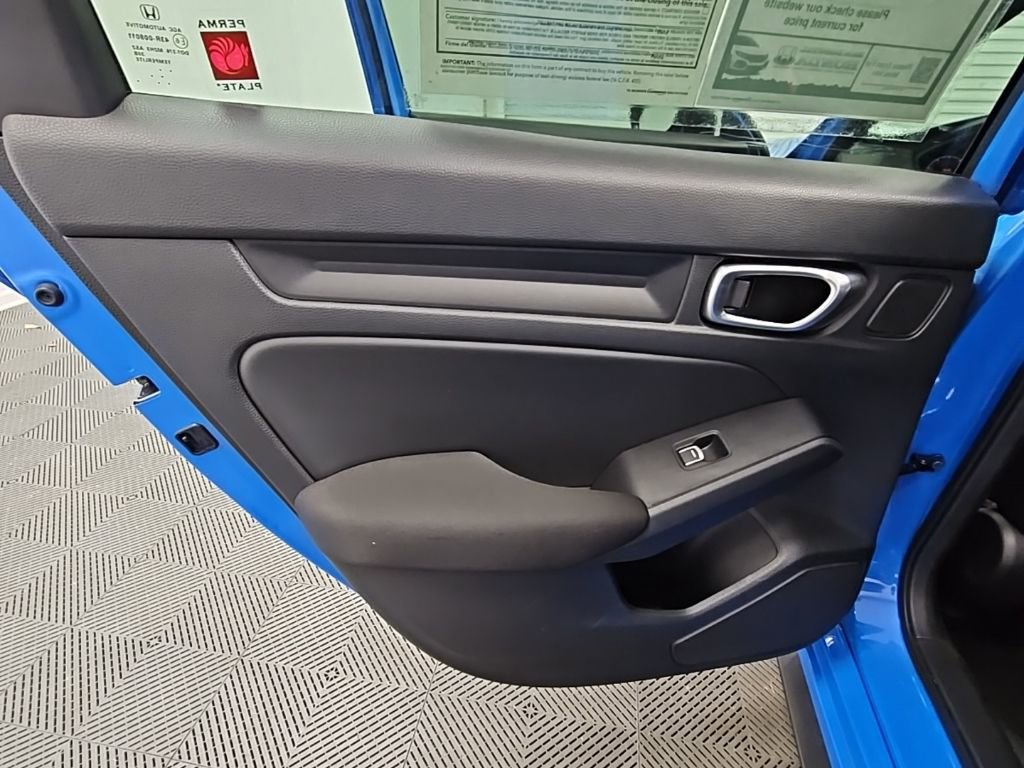 Used 2023 Honda Civic Sport image 29