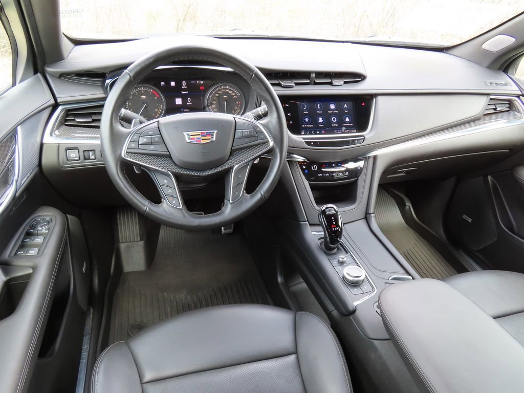 Certified 2024 Cadillac XT5 Sportv w/ Technology Package image 4