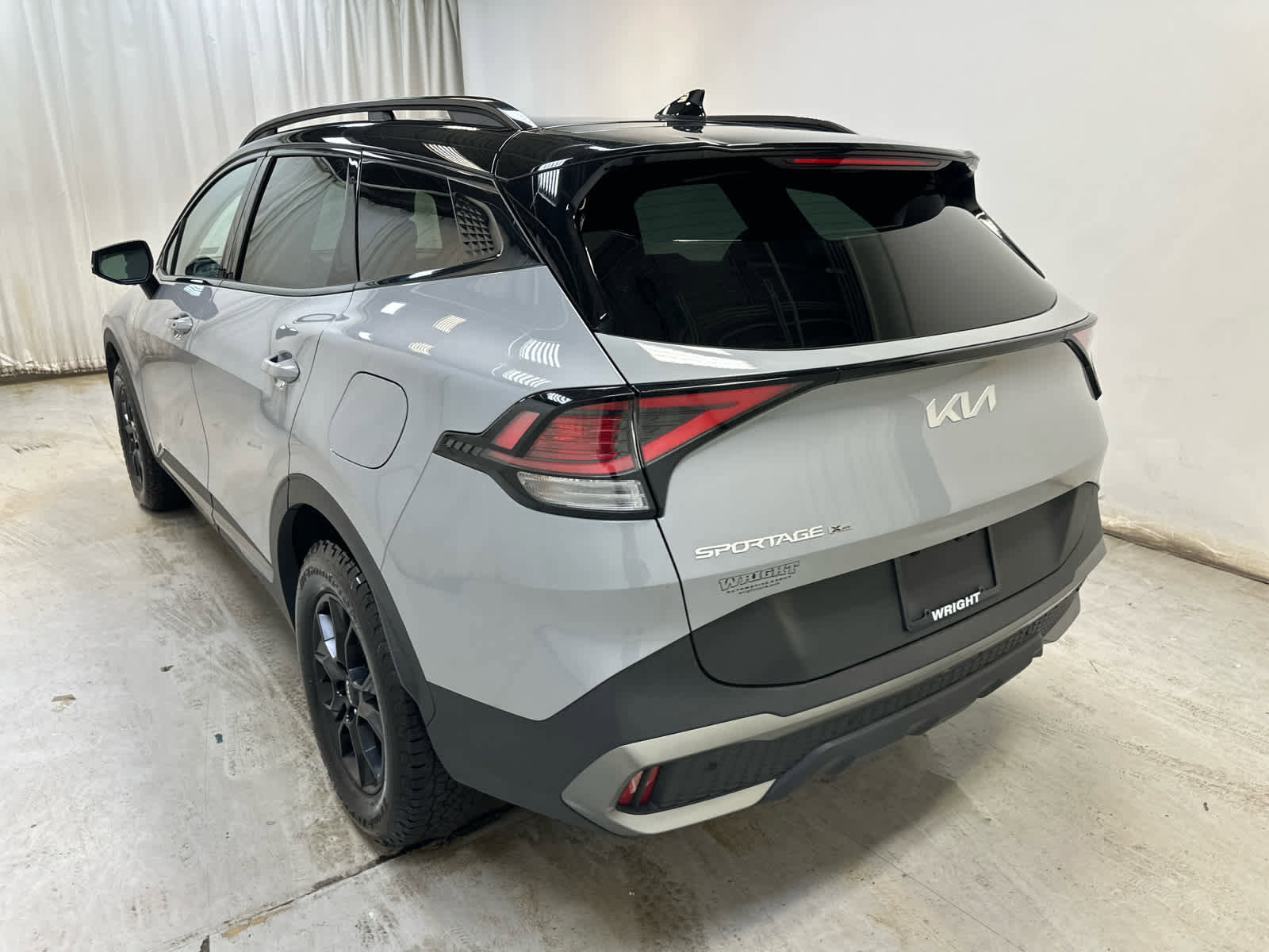 Used 2024 Kia Sportage X-Pro image 2