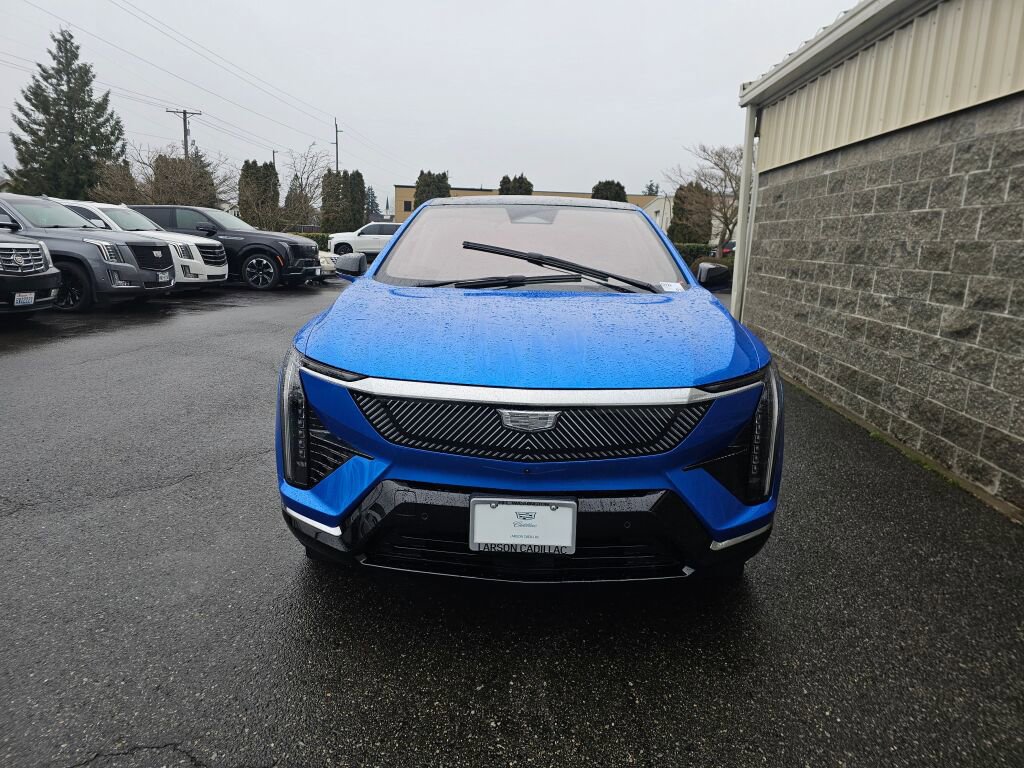 New 2026 Cadillac Optiq Luxury 1 image 11