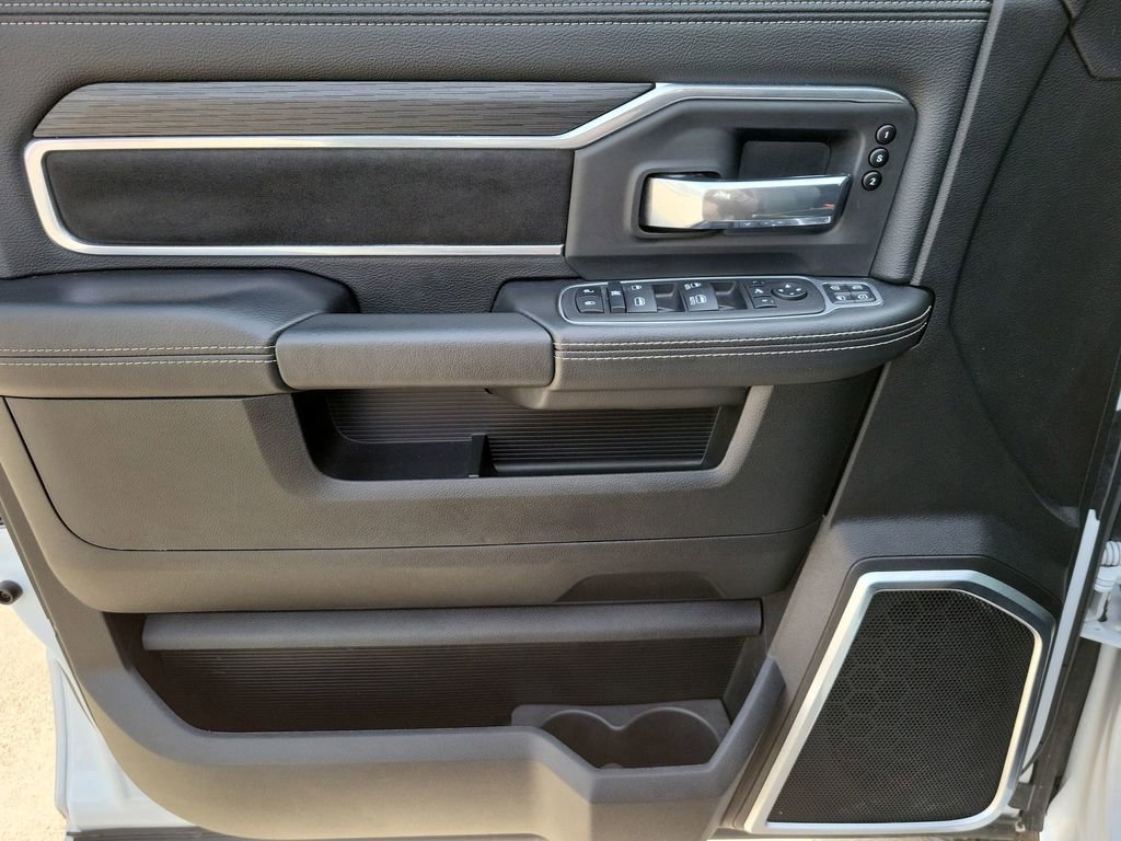 Used 2024 RAM 2500 Laramie w/ Sport Appearance Package image 22
