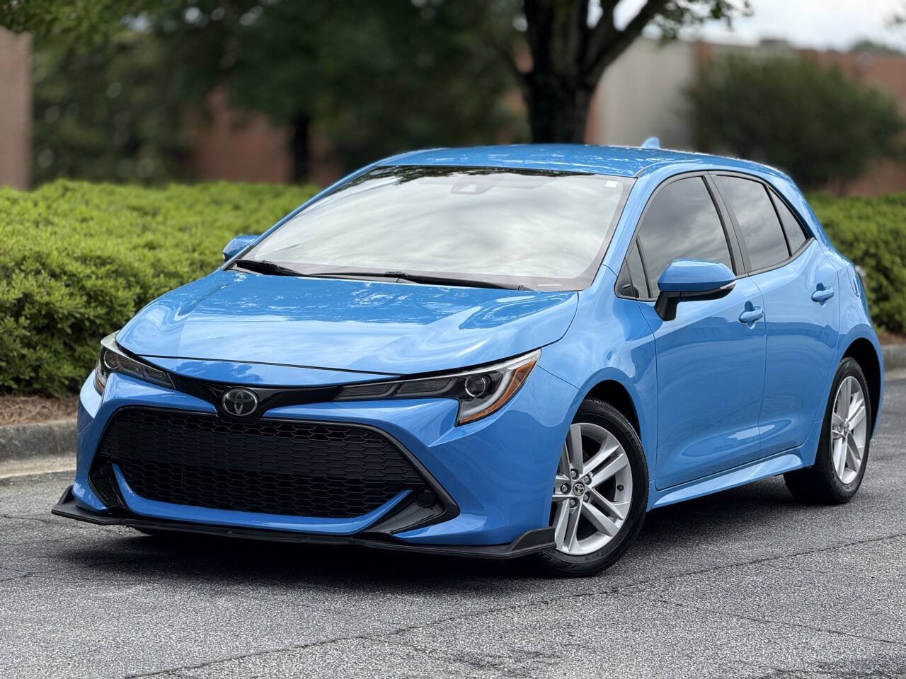 Used 2019 Toyota Corolla SE FWD image 1