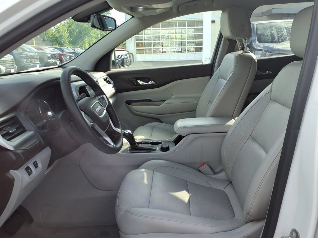 Used 2019 GMC Acadia SLT FWD image 16