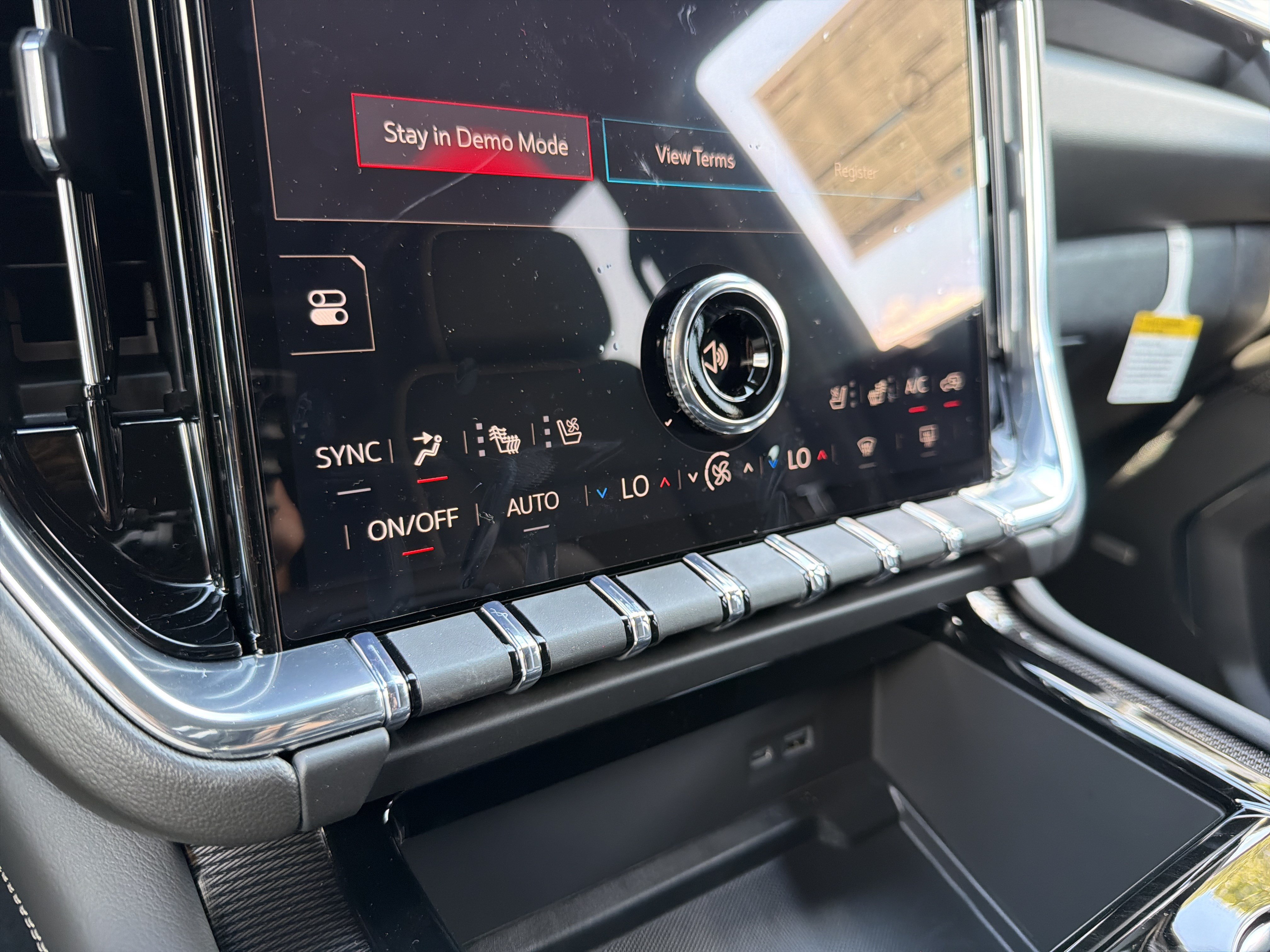 New 2026 GMC Yukon Elevation w/ Elevation Premium Package AWD/4WD image 28