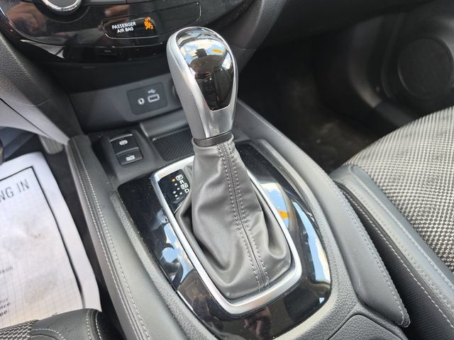Used 2020 Nissan Rogue Sport SV w/ Technology Package FWD image 35