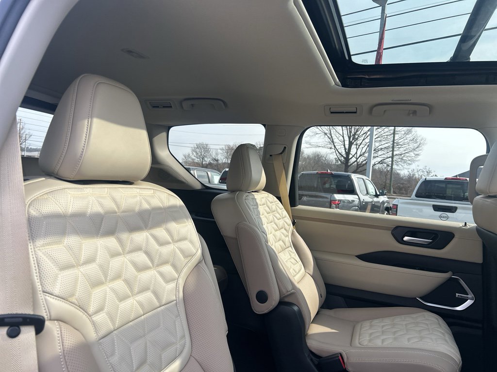 New 2026 Nissan Armada Platinum image 16