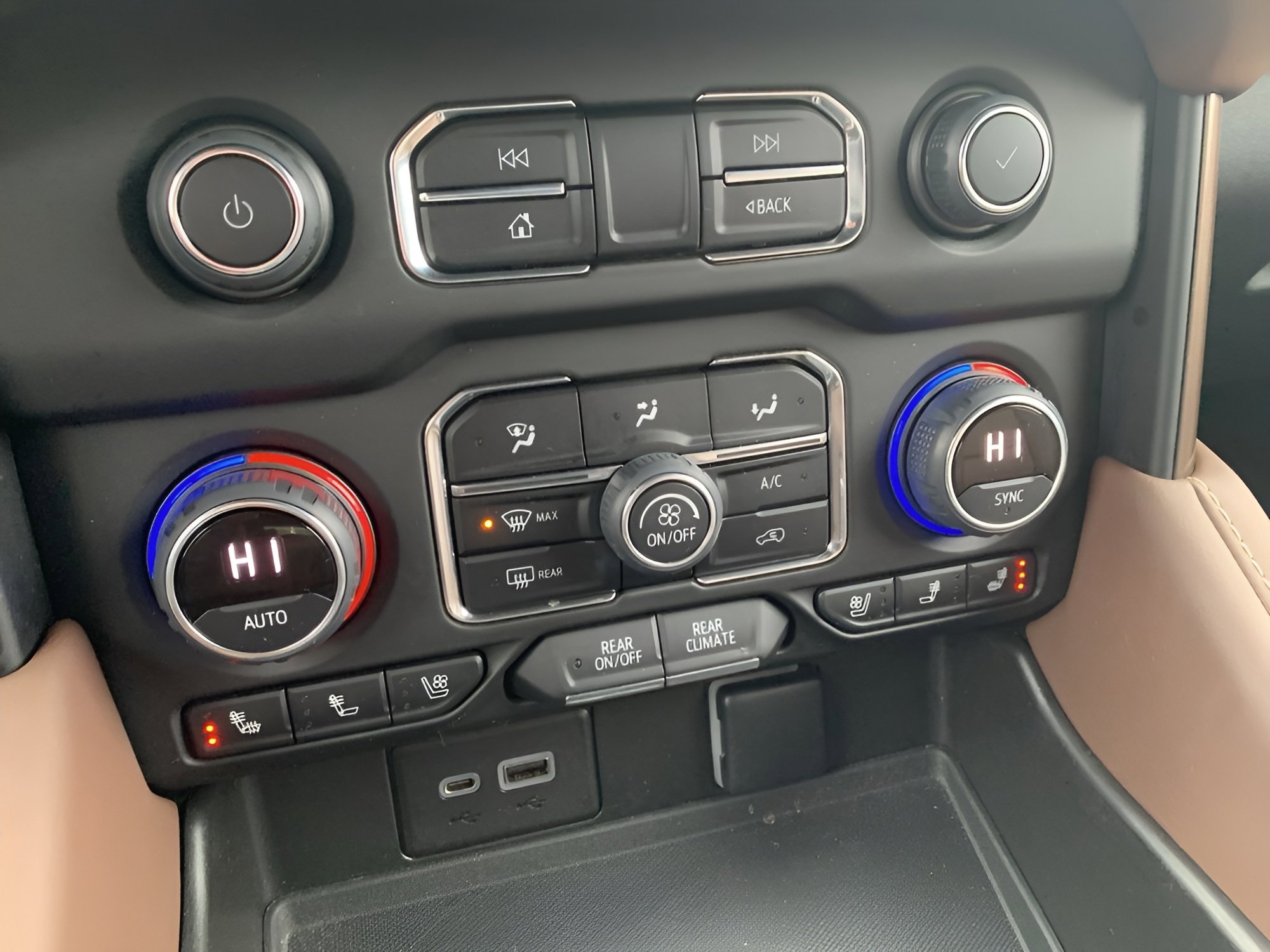 Used 2022 Chevrolet Tahoe High Country image 17