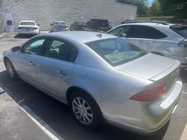 Used 2011 Buick Lucerne CXL w/ Driver Confidence Package FWD image 3