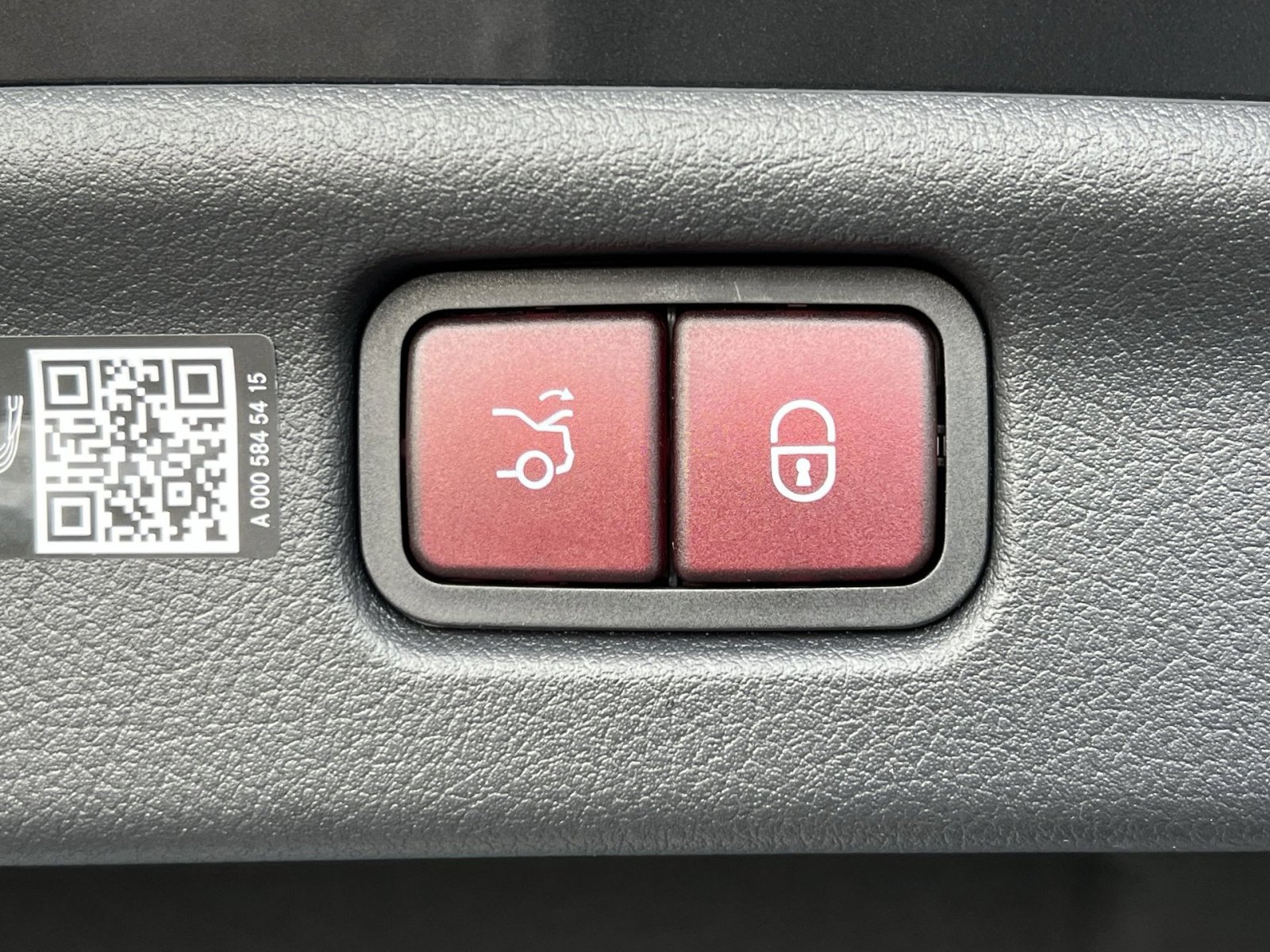 New 2026 Mercedes-Benz C 300 4MATIC Sedan image 25