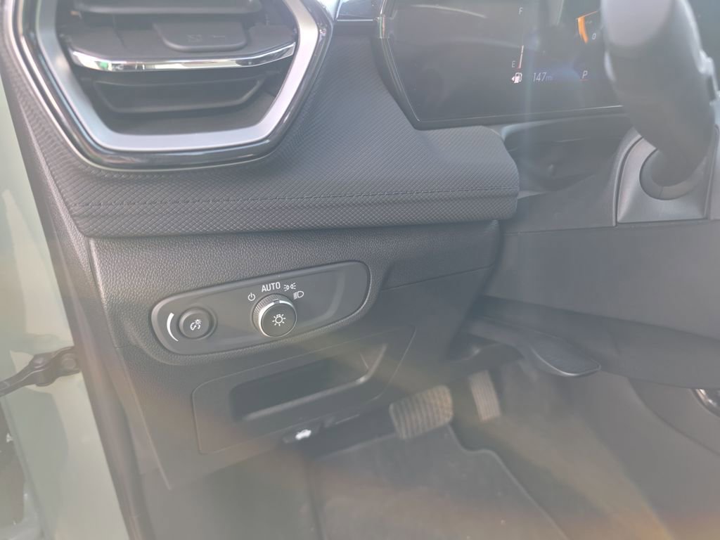 Certified 2025 Chevrolet TrailBlazer LS w/ LS Convenience Package image 11