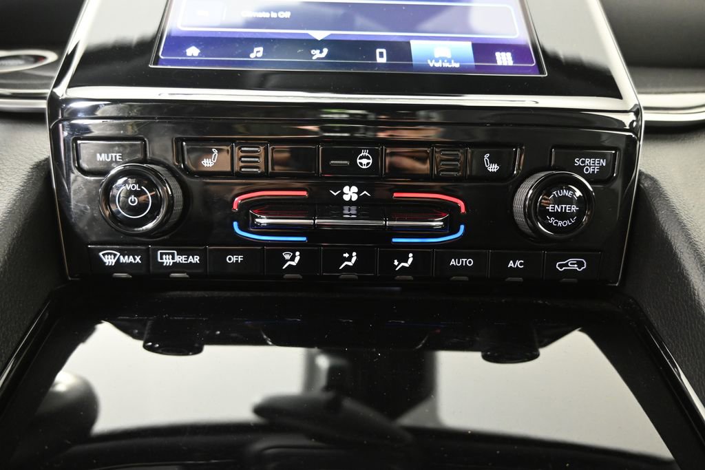 Used 2022 Jeep Grand Cherokee L Laredo image 30